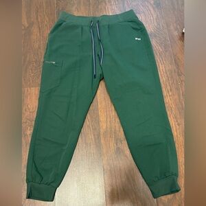 FIGS Women’s Zamora Jogger Scrub Pants